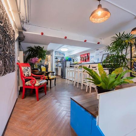 Mascotte Hostel Silom バンコク都 エクステリア 写真