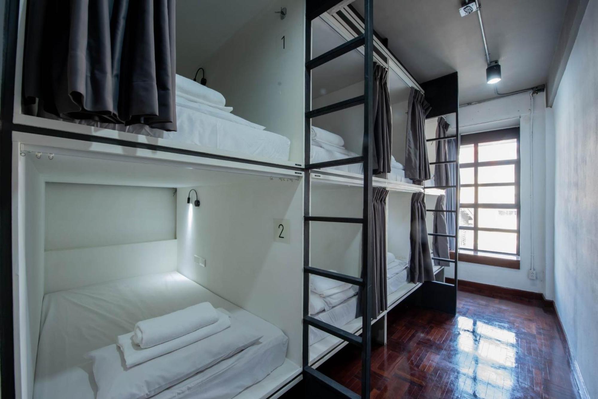 Mascotte Hostel Silom バンコク都 エクステリア 写真